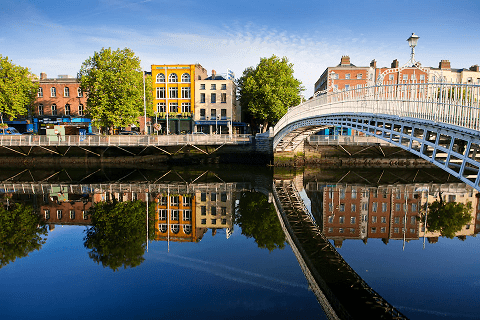 Ha'penny Bridge Dublin (Photo by Leonhard Niederwimmer)